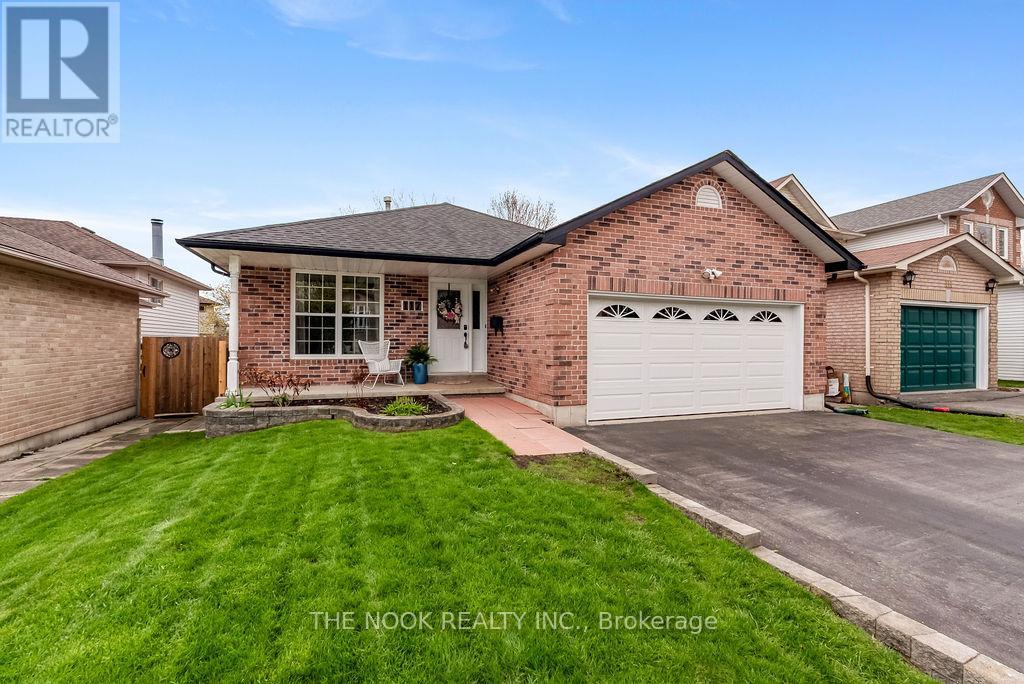 117 Mcfeeters Crescent, Clarington, Ontario  L1C 4K6 - Photo 2 - E13100668