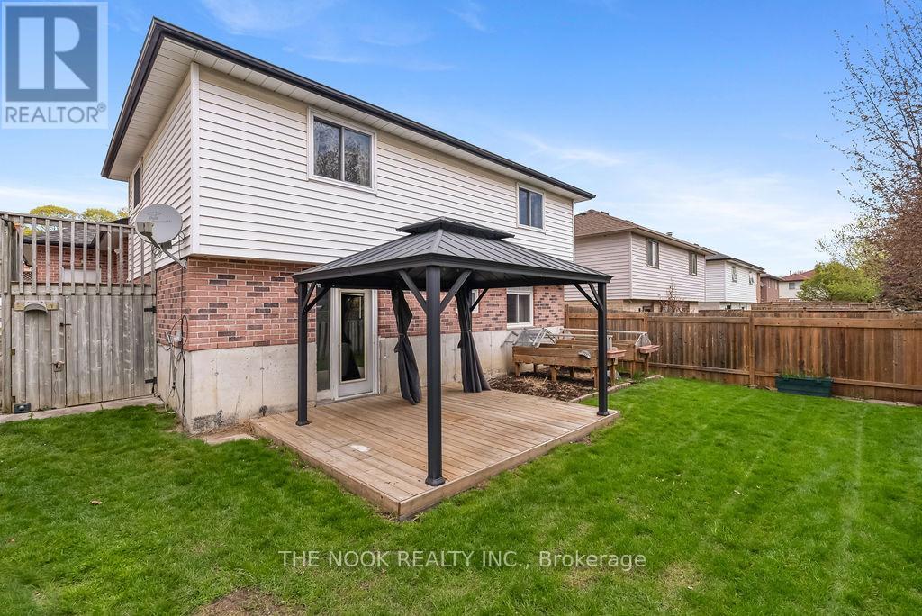117 Mcfeeters Crescent, Clarington, Ontario  L1C 4K6 - Photo 46 - E13100668
