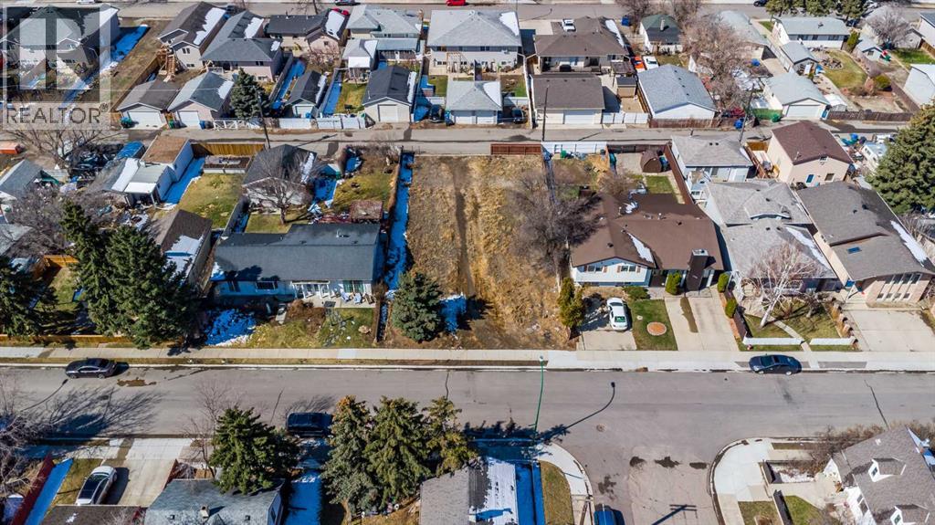 1008 9 Street North, Lethbridge, Alberta  T1H 1Z8 - Photo 2 - A2300902