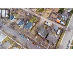 809 12 B Street North, Lethbridge, Alberta