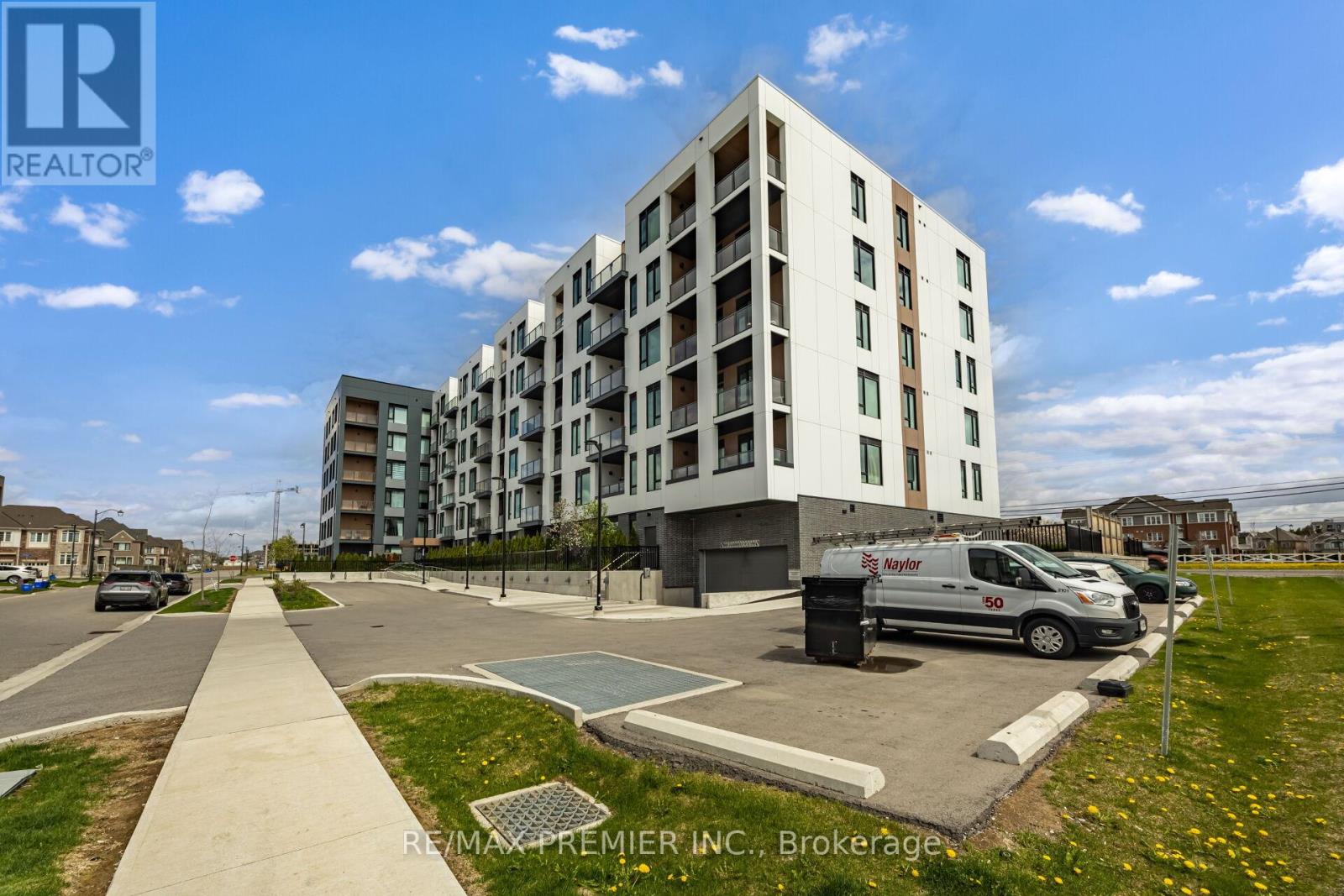 510 - 1440 Clarriage Court, Milton, Ontario  L9T 2X5 - Photo 4 - W13100064
