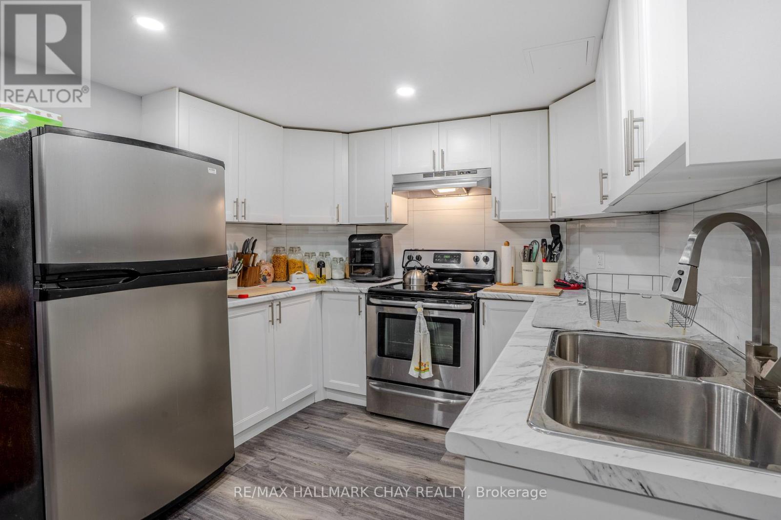 Lower - 19 Julie Street, Essa (Angus), Ontario  L0M 1B3 - Photo 8 - N13100642