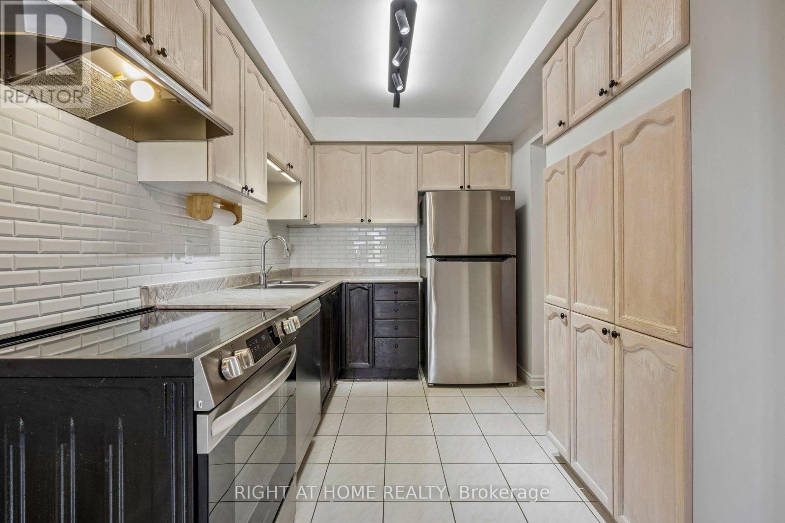 80 Wetherby Circle, Markham (German Mills), Ontario  L3T 7R8 - Photo 10 - N13100662