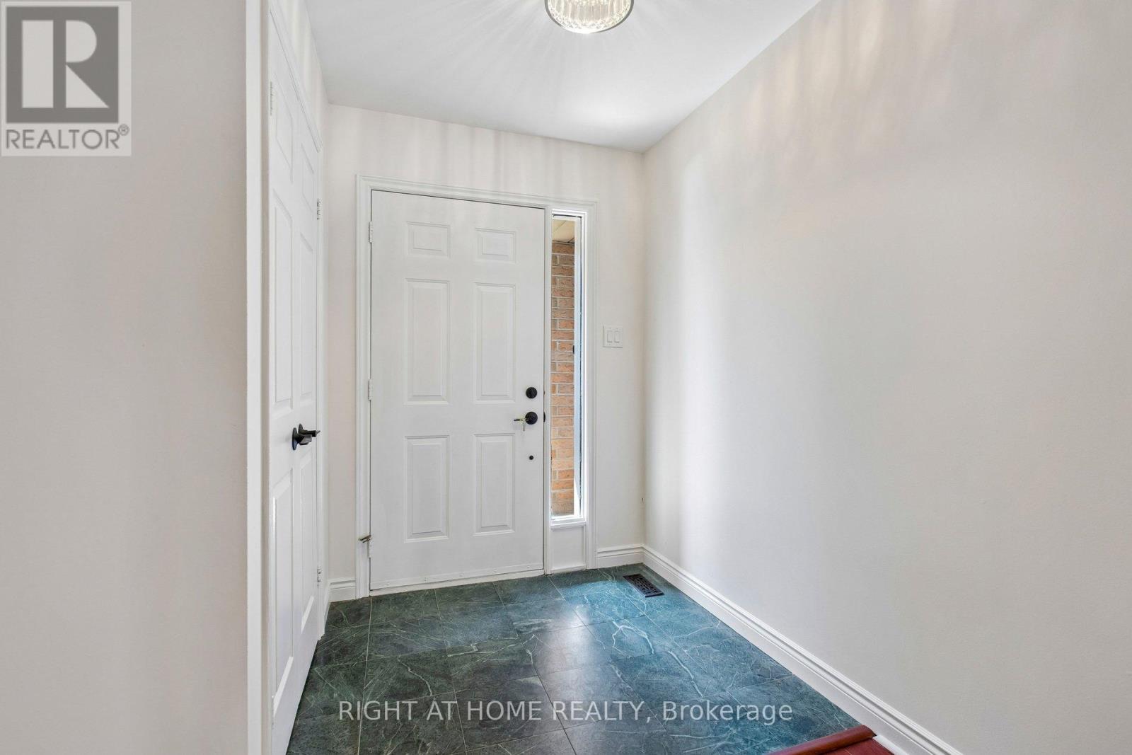 80 Wetherby Circle, Markham (German Mills), Ontario  L3T 7R8 - Photo 3 - N13100662