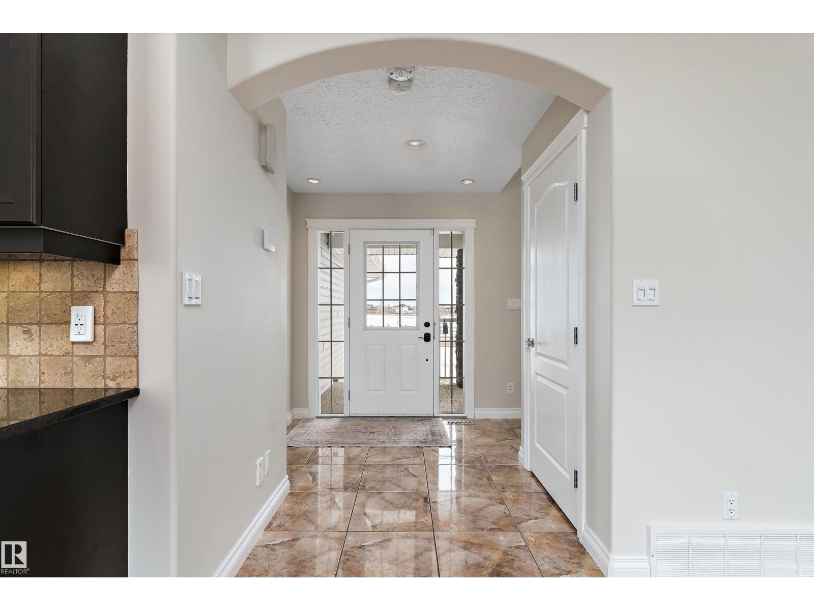 231 Greenfield Wy, Fort Saskatchewan, Alberta  T8L 0B3 - Photo 5 - E4480848