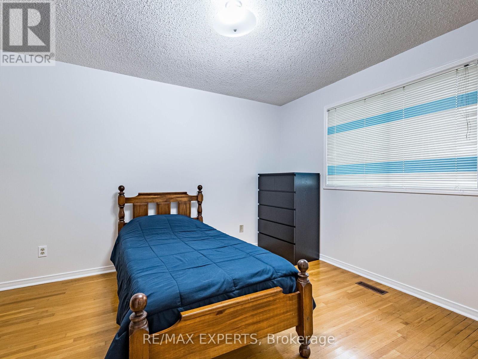 33 Nipissing Crescent, Brampton (Westgate), Ontario  L6S 5A4 - Photo 30 - W13100624