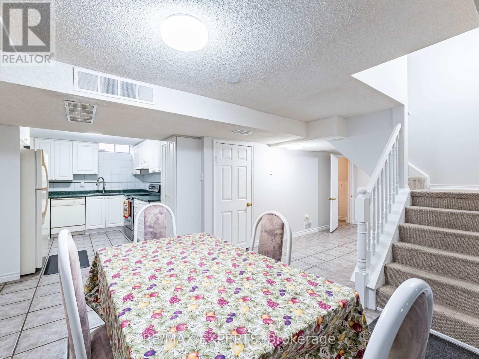 33 Nipissing Crescent, Brampton (Westgate), Ontario  L6S 5A4 - Photo 34 - W13100624