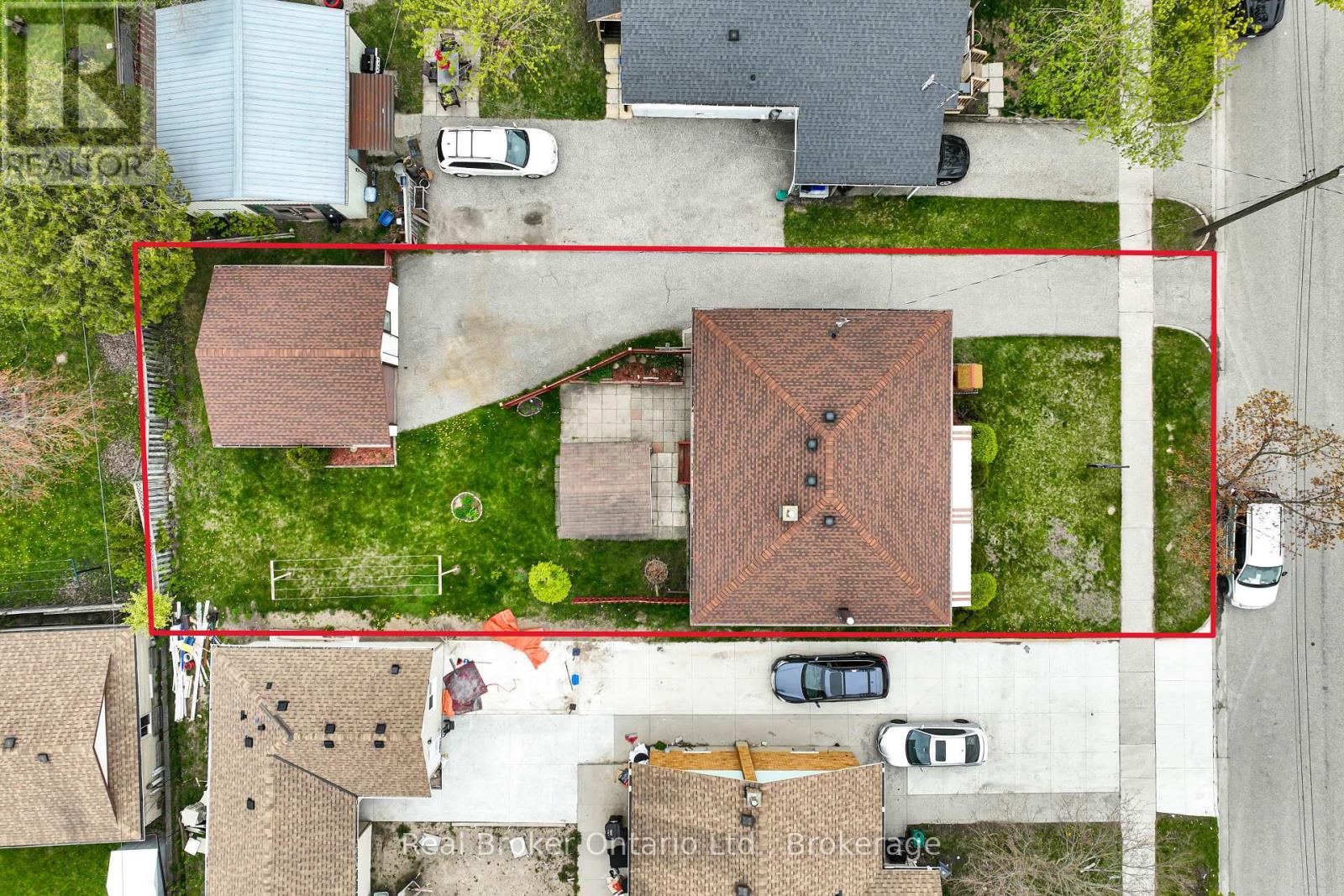 144 Byron Avenue, Kitchener, Ontario  N2C 1Z8 - Photo 5 - X13099628