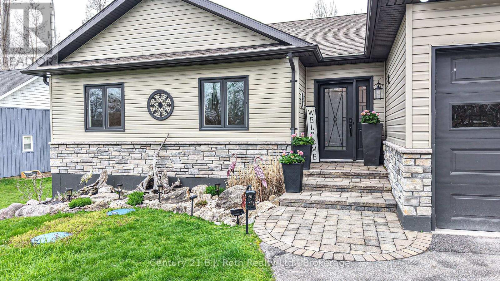 3577 Peter Street, Ramara, Ontario  L0K 1B0 - Photo 4 - S13100744