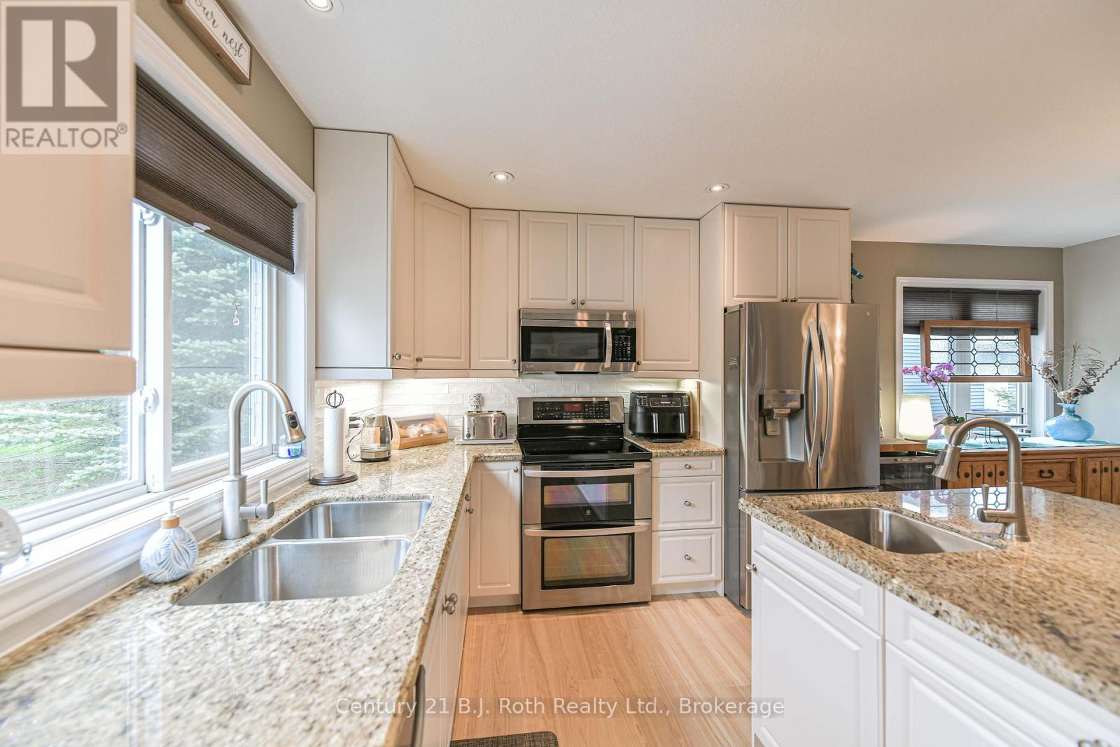 3577 Peter Street, Ramara, Ontario  L0K 1B0 - Photo 9 - S13100744