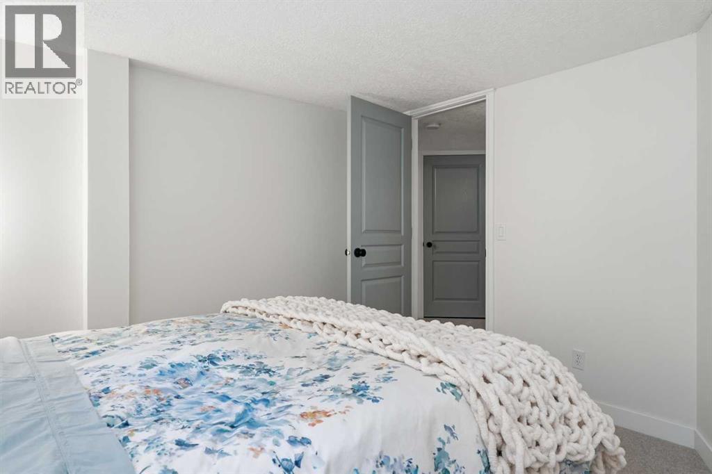 15 Valley Stream Manor Nw, Calgary, Alberta  T3B 5V9 - Photo 33 - A2307956