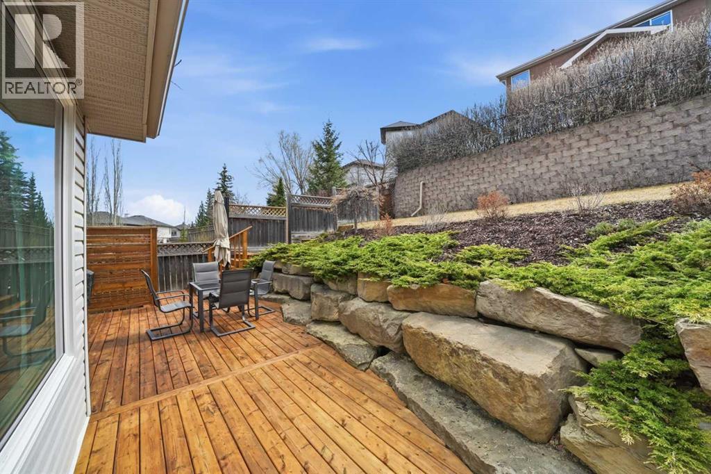 15 Valley Stream Manor Nw, Calgary, Alberta  T3B 5V9 - Photo 39 - A2307956