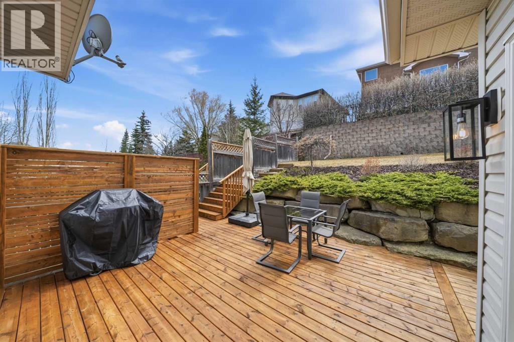 15 Valley Stream Manor Nw, Calgary, Alberta  T3B 5V9 - Photo 40 - A2307956