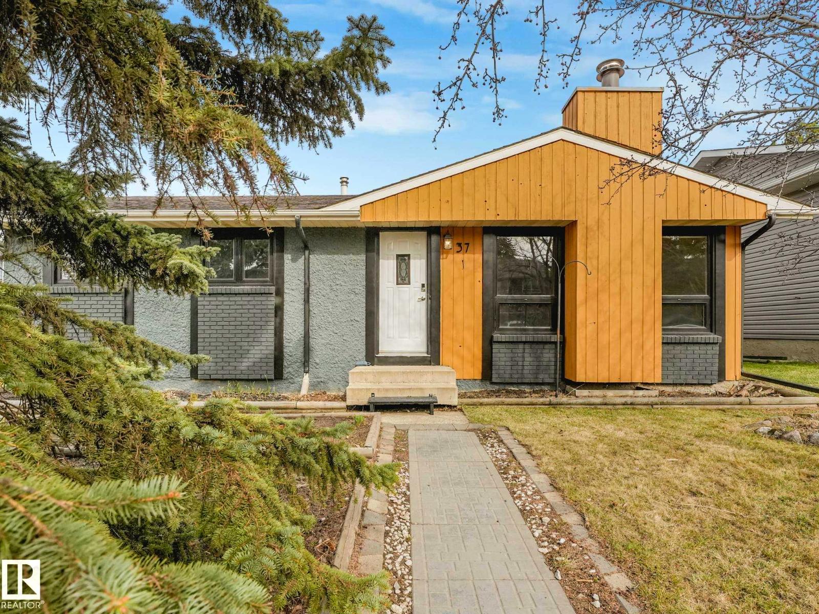 37 Woodstock Dr, Sherwood Park, Alberta  T8A 4C4 - Photo 2 - E4486483