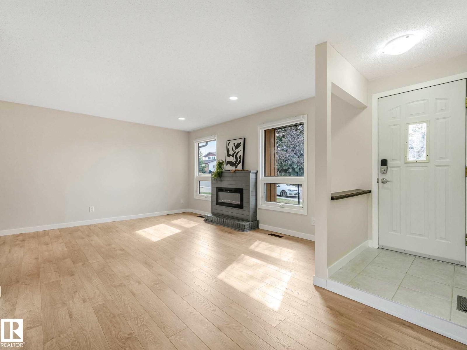 37 Woodstock Dr, Sherwood Park, Alberta  T8A 4C4 - Photo 6 - E4486483