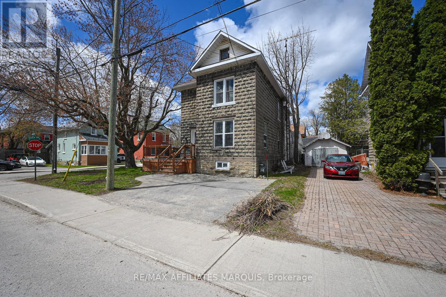 2 Foster Avenue, Smiths Falls, Ontario  K7A 1K1 - Photo 5 - X13100730
