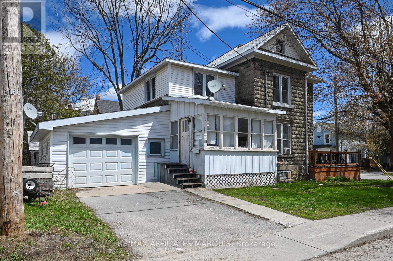 2 Foster Avenue, Smiths Falls, Ontario  K7A 1K1 - Photo 9 - X13100730