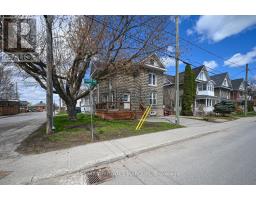 2 FOSTER AVENUE, Smiths Falls, Ontario