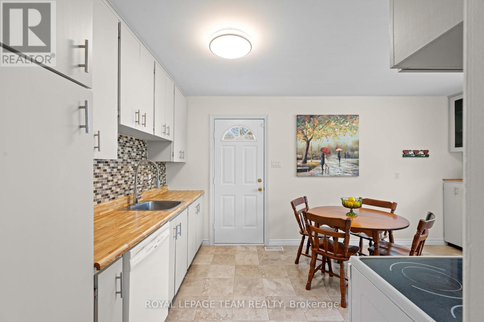 153 Post Road, Ottawa, Ontario  K2L 1L1 - Photo 12 - X13100740