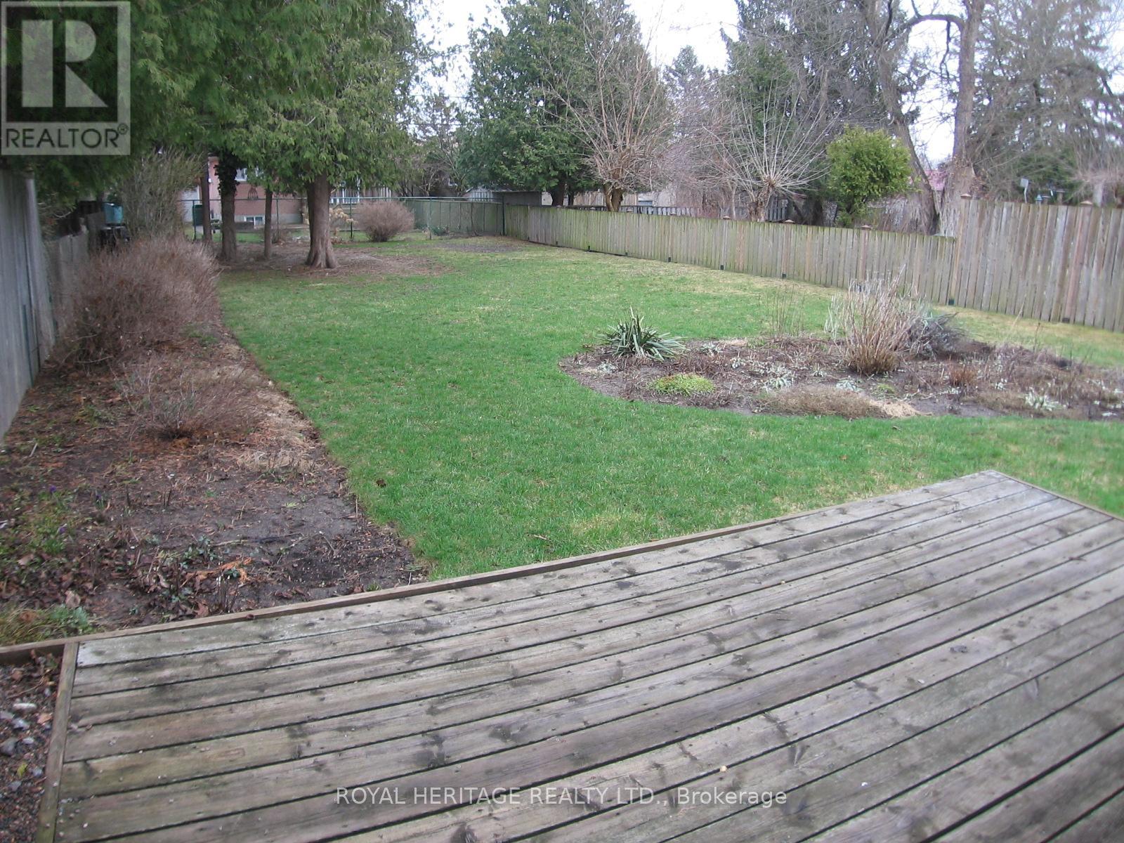 65 Bennett Road, Toronto (West Hill), Ontario  M1E 3Y2 - Photo 10 - E13100726