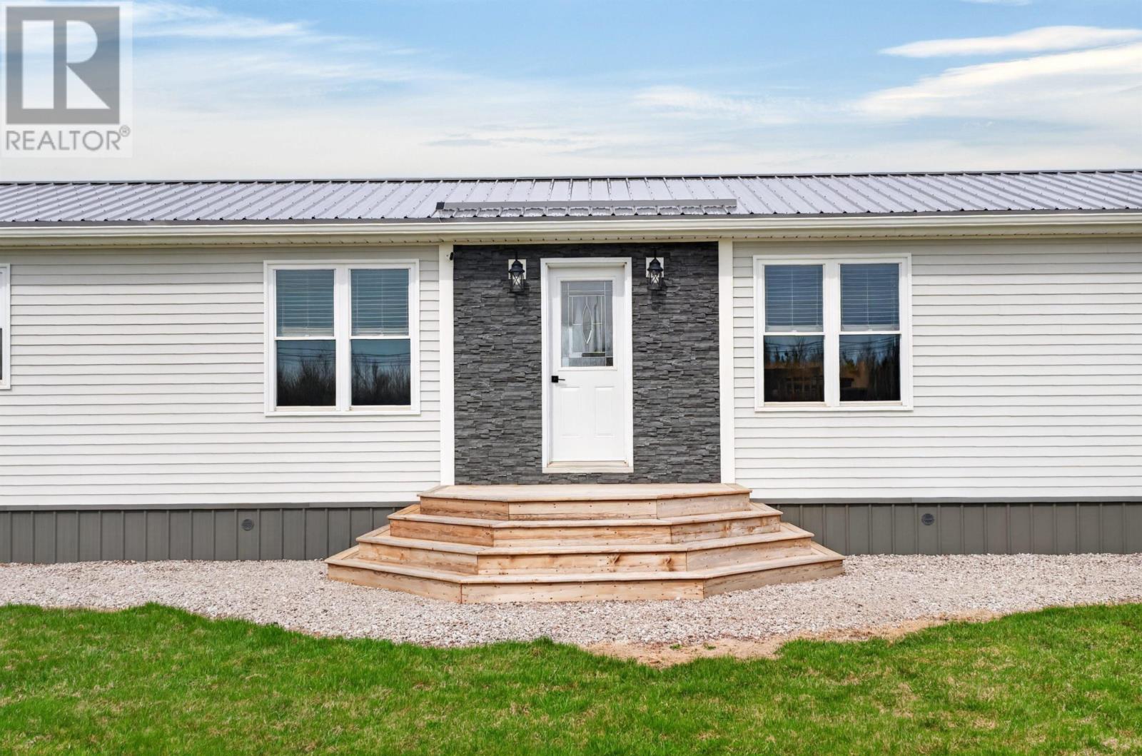 36542 Western Road, Coleman, Prince Edward Island  C0B 1H0 - Photo 13 - 202610185