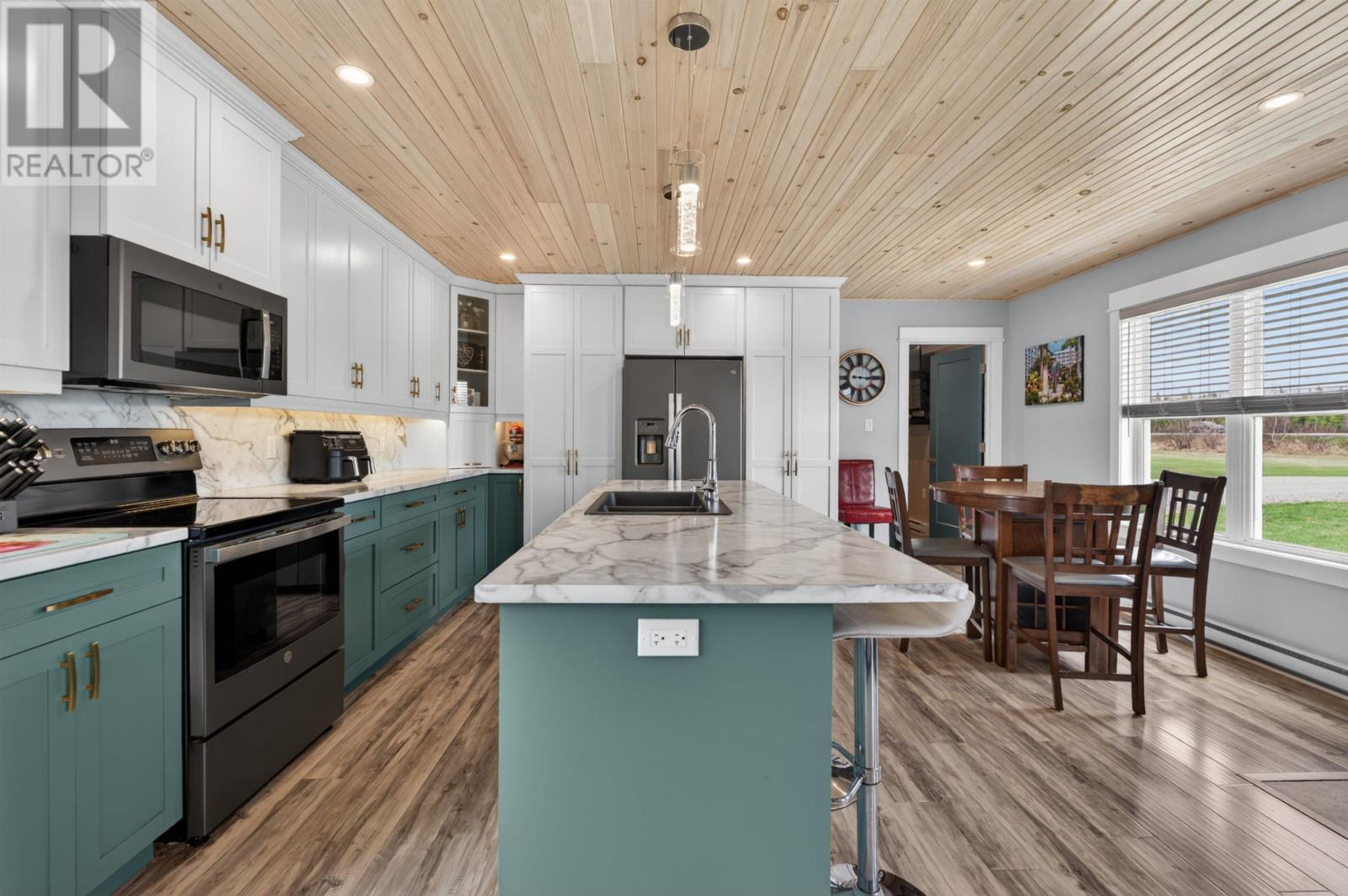 36542 Western Road, Coleman, Prince Edward Island  C0B 1H0 - Photo 18 - 202610185