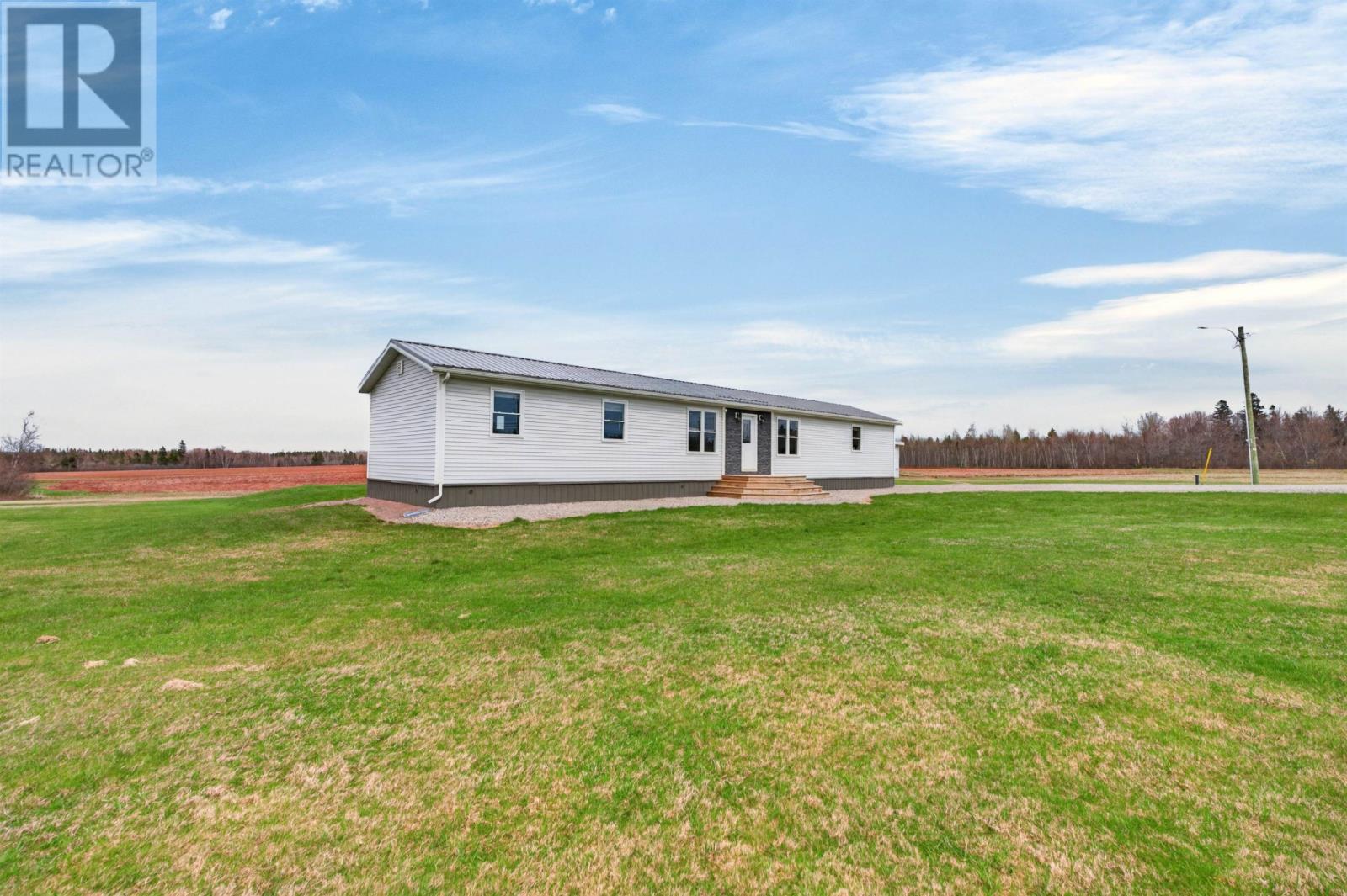 36542 Western Road, Coleman, Prince Edward Island  C0B 1H0 - Photo 4 - 202610185