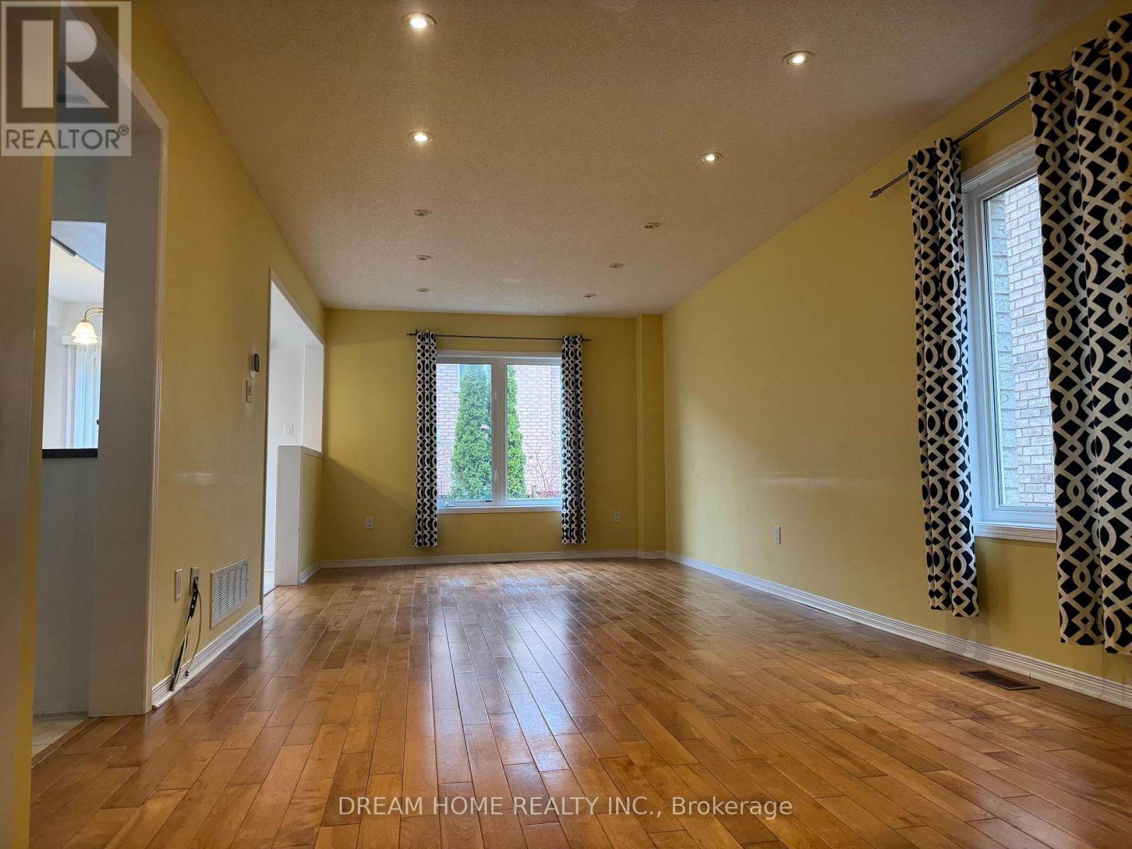 222 Coleridge Drive, Newmarket (Summerhill Estates), Ontario  L3X 2T4 - Photo 3 - N13100712