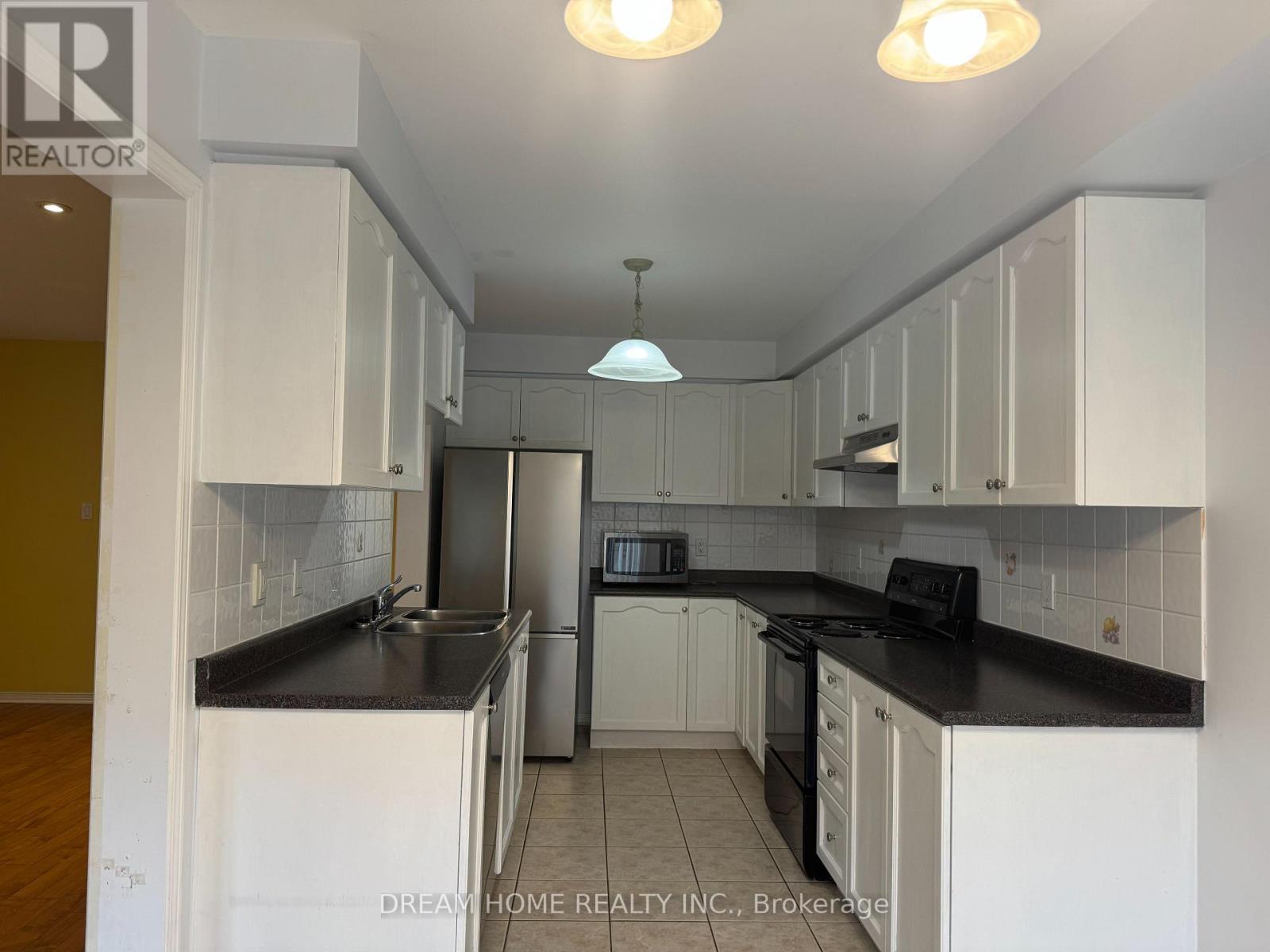 222 Coleridge Drive, Newmarket (Summerhill Estates), Ontario  L3X 2T4 - Photo 6 - N13100712