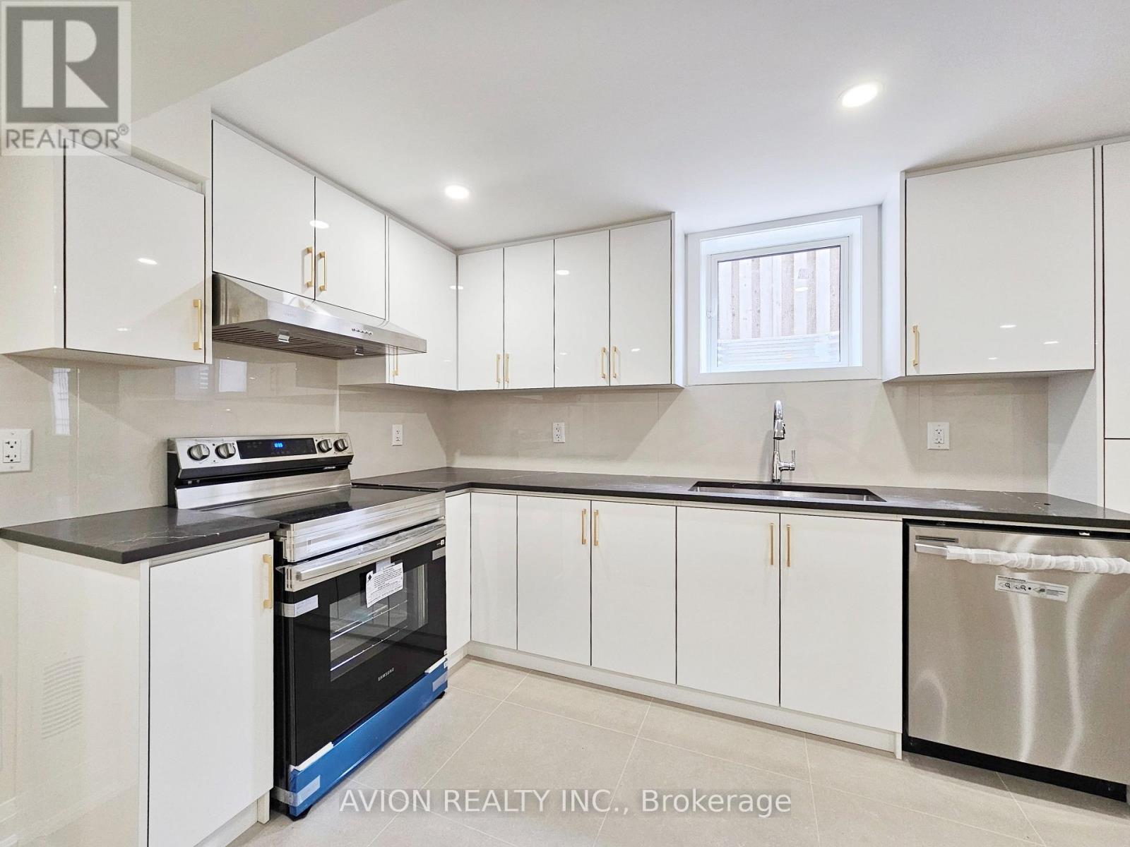 Basement - 78 Shaftsbury Avenue, Richmond Hill (Westbrook), Ontario  L4C 0R3 - Photo 6 - N13100714