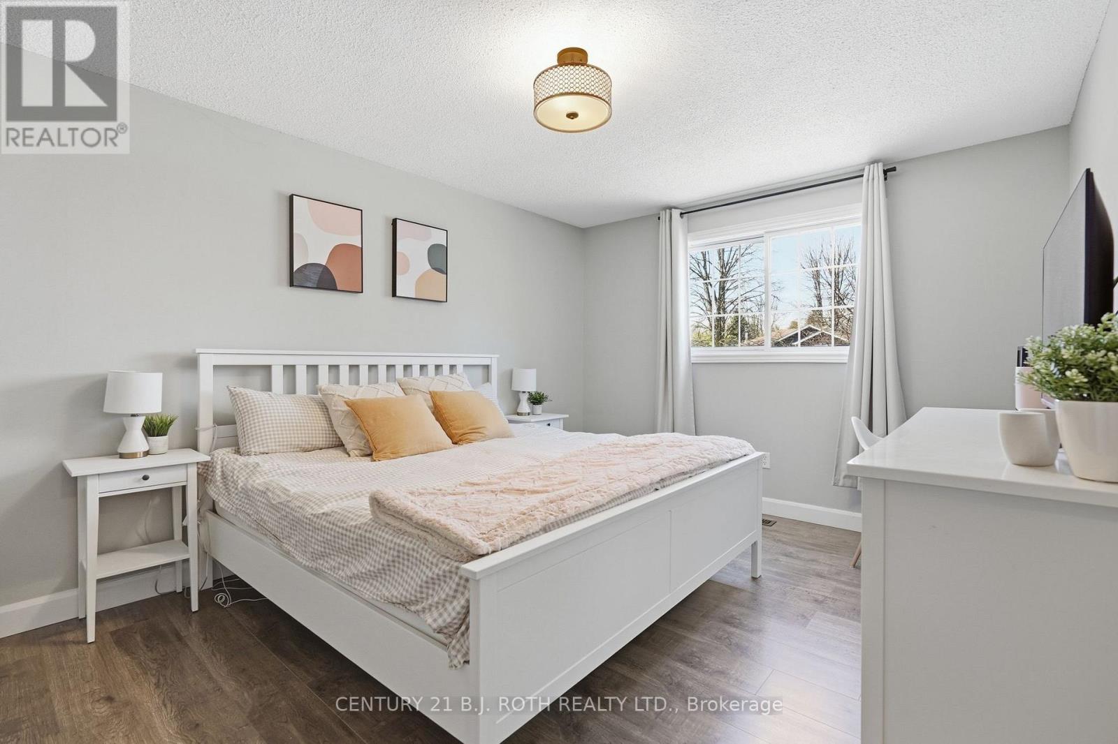109 Elizabeth Street, Barrie (Ardagh), Ontario  L4N 6P2 - Photo 16 - S13100750