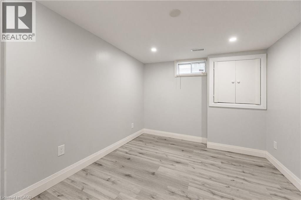 3 Benemar Court, Hamilton, Ontario  L8W 2R1 - Photo 21 - 40823216
