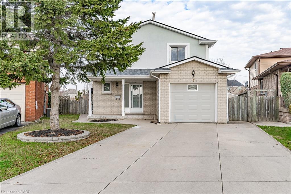3 BENEMAR Court, hamilton, Ontario