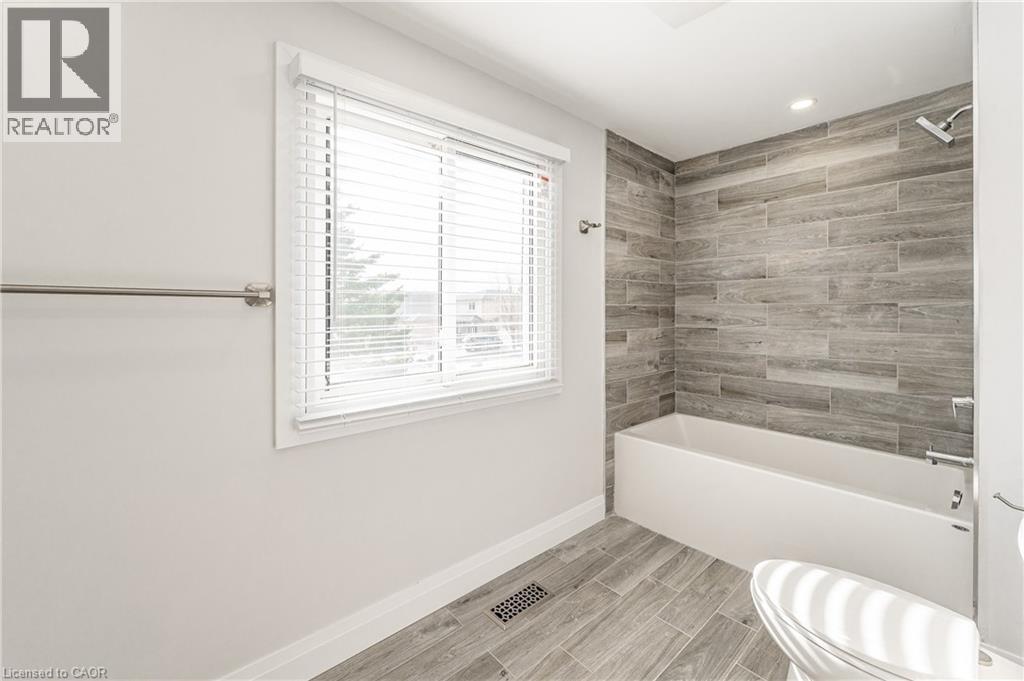 3 Benemar Court, Hamilton, Ontario  L8W 2R1 - Photo 17 - 40823216
