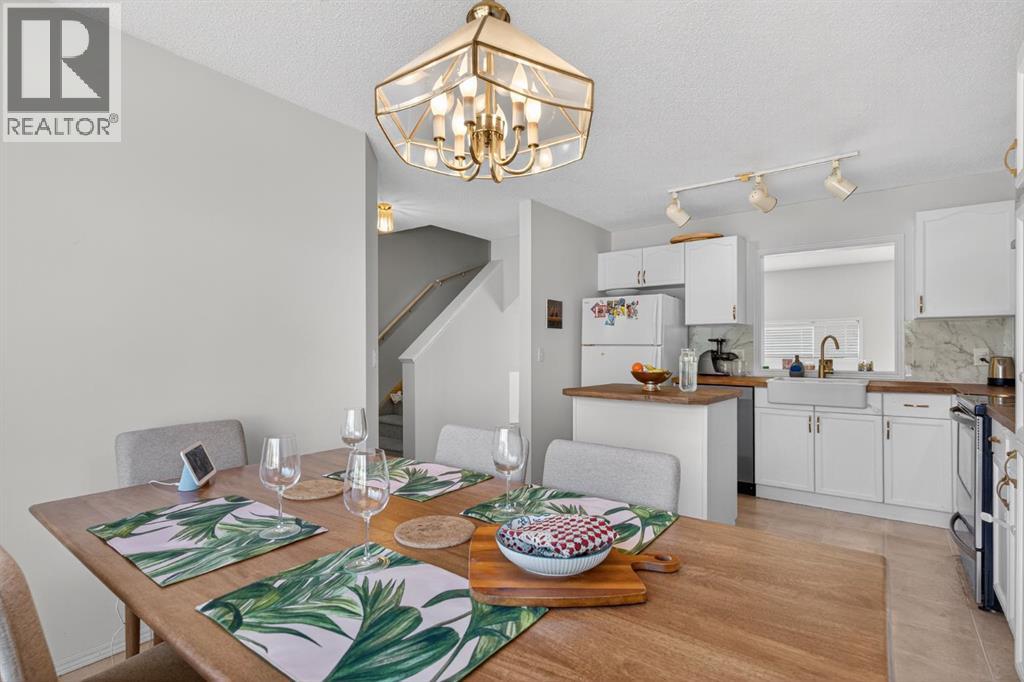 121 Rocky Ridge Court Nw, Calgary, Alberta  T3G 4S7 - Photo 13 - A2302580