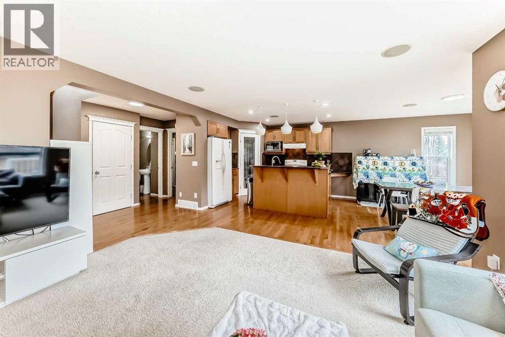 250 Royal Birch Way Nw, Calgary, Alberta  T3G 5X9 - Photo 21 - A2304534