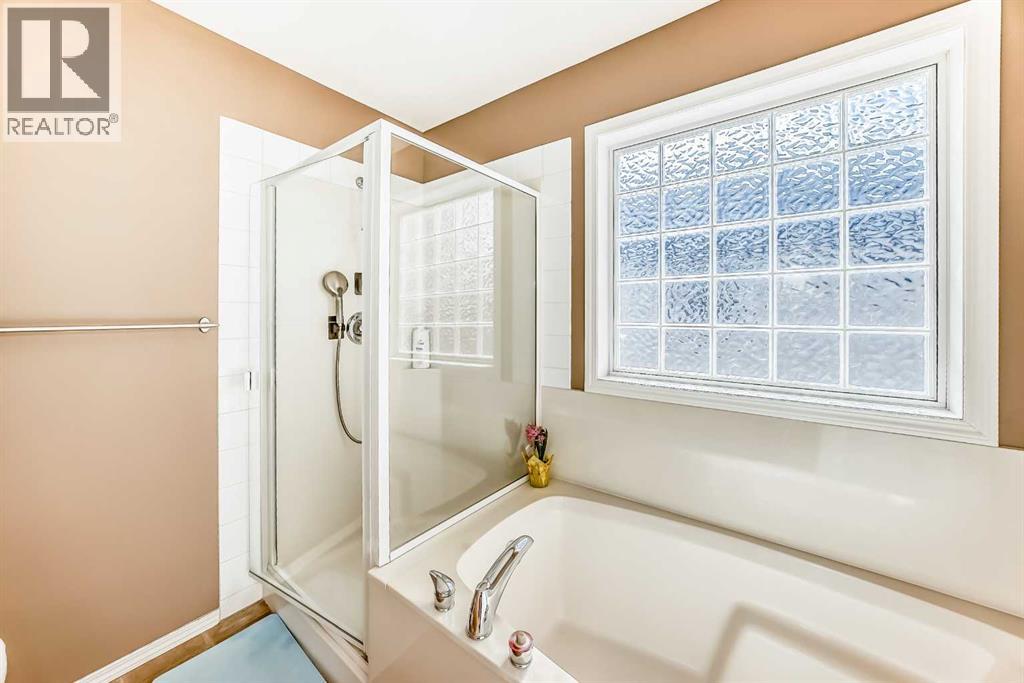 250 Royal Birch Way Nw, Calgary, Alberta  T3G 5X9 - Photo 30 - A2304534