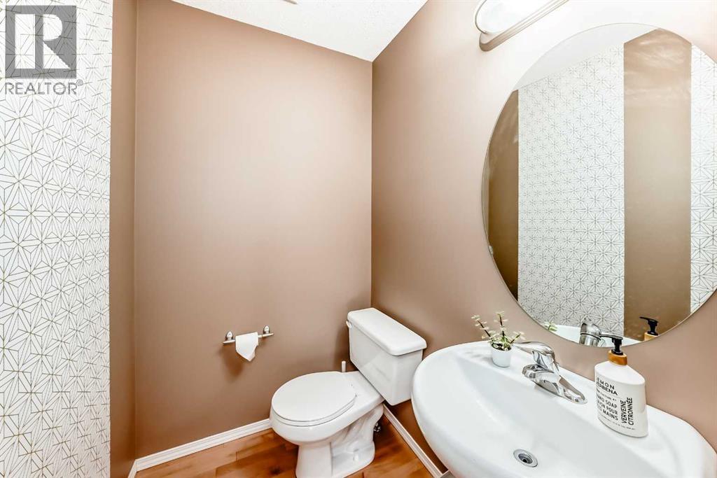 250 Royal Birch Way Nw, Calgary, Alberta  T3G 5X9 - Photo 22 - A2304534