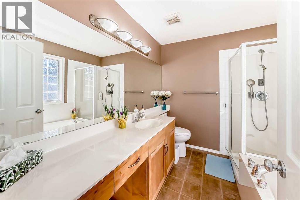 250 Royal Birch Way Nw, Calgary, Alberta  T3G 5X9 - Photo 29 - A2304534