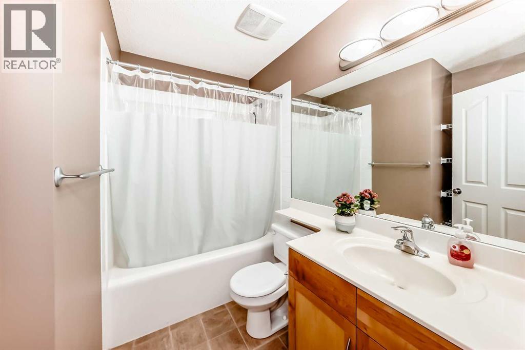 250 Royal Birch Way Nw, Calgary, Alberta  T3G 5X9 - Photo 35 - A2304534