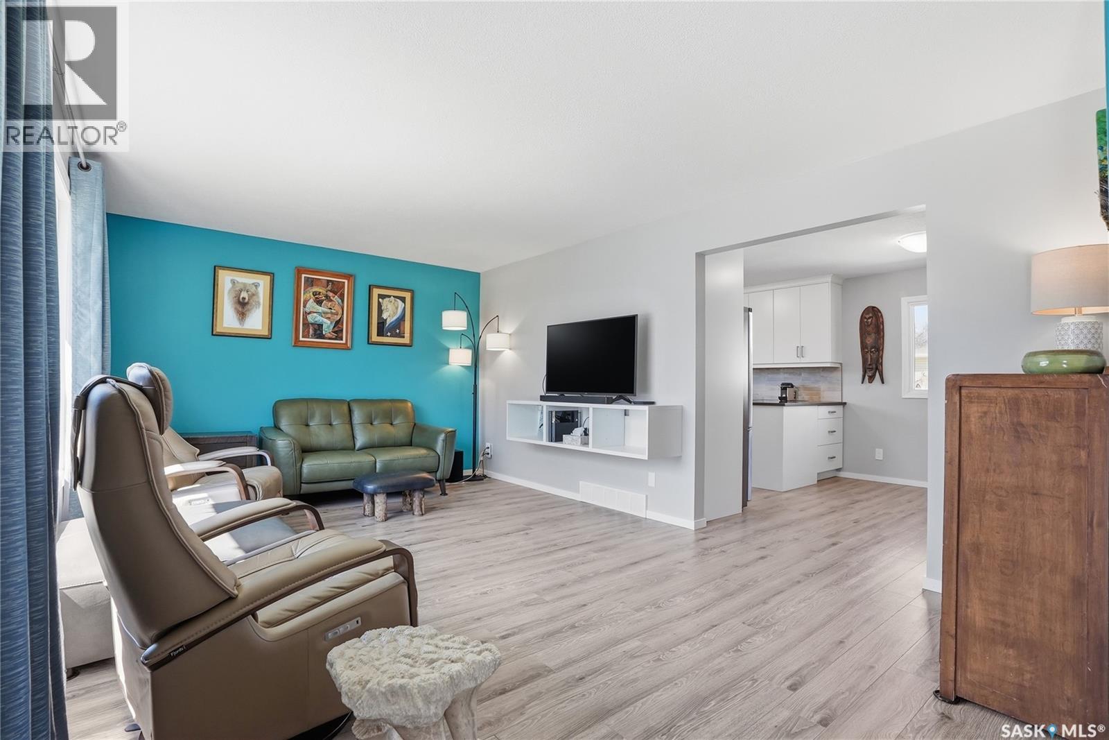 32 Richmond Crescent, Saskatoon, Saskatchewan  S7K 1A8 - Photo 4 - SK035375