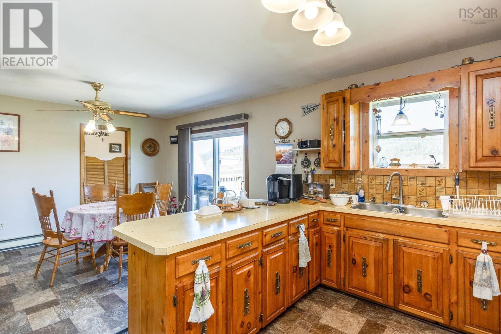 427 Brooklyn Rd, Brooklyn, Nova Scotia  B0S 1M0 - Photo 12 - 202609566