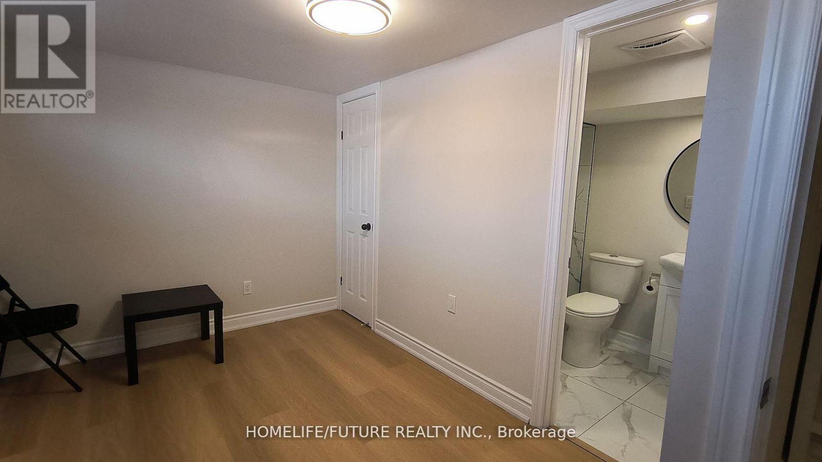 Bsmt - 2 Cora Crescent, Toronto, Ontario  M1P 4M4 - Photo 8 - E13099748