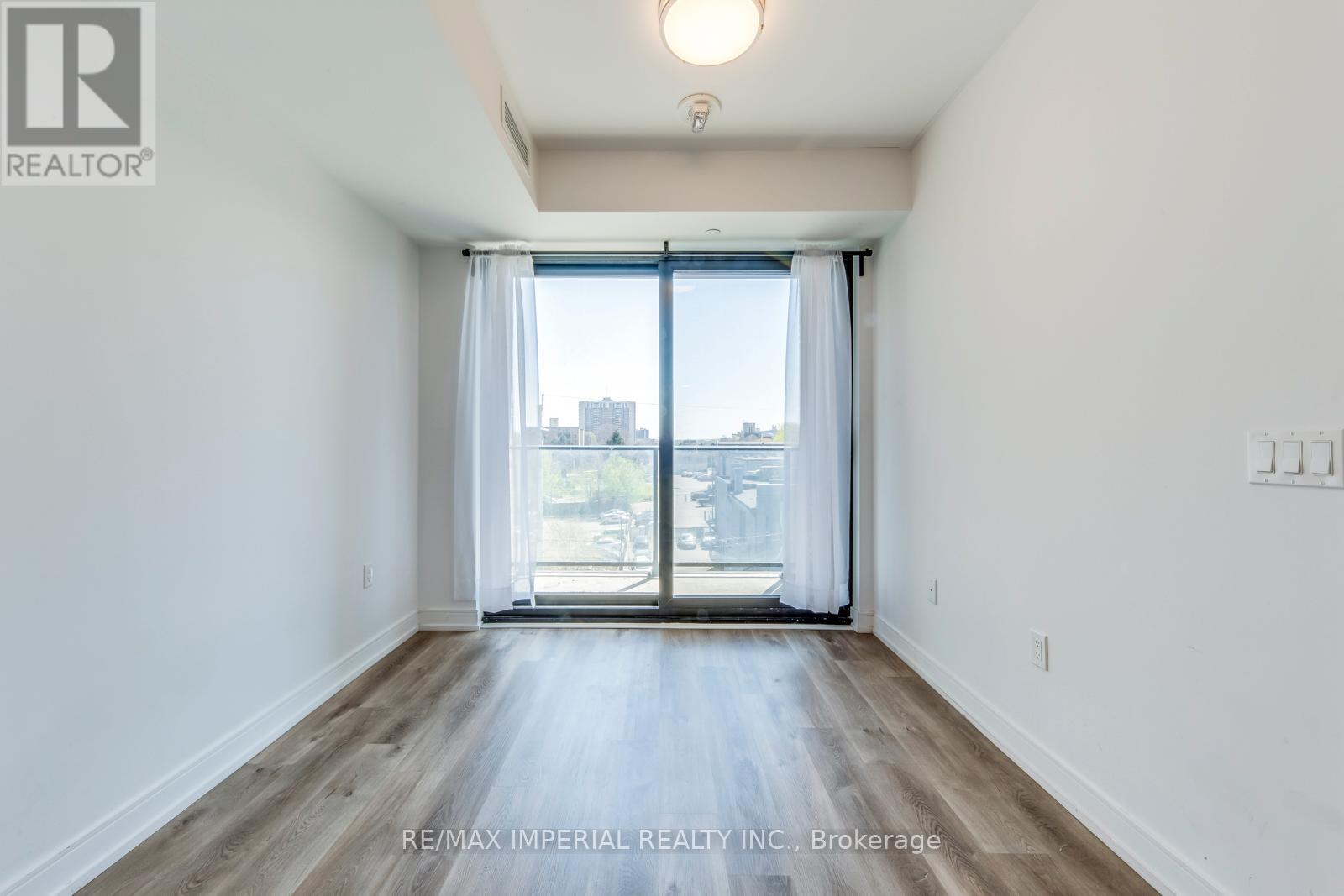 429 - 1 Jarvis Street, Hamilton, Ontario  L8R 0A8 - Photo 13 - X12994438