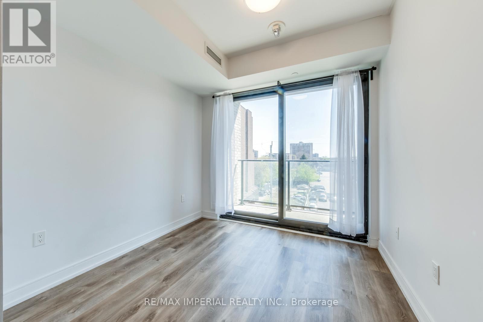 429 - 1 Jarvis Street, Hamilton, Ontario  L8R 0A8 - Photo 14 - X12994438