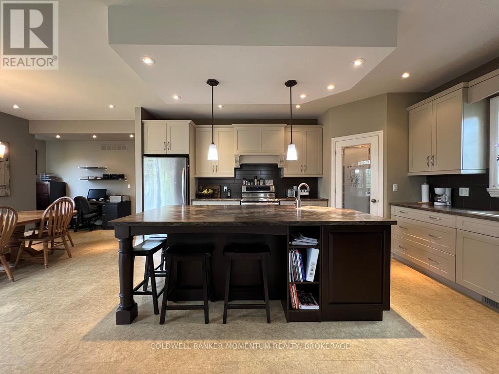 22 John Street, St. Catharines (Port Dalhousie), Ontario  L2N 4P1 - Photo 7 - X13100786