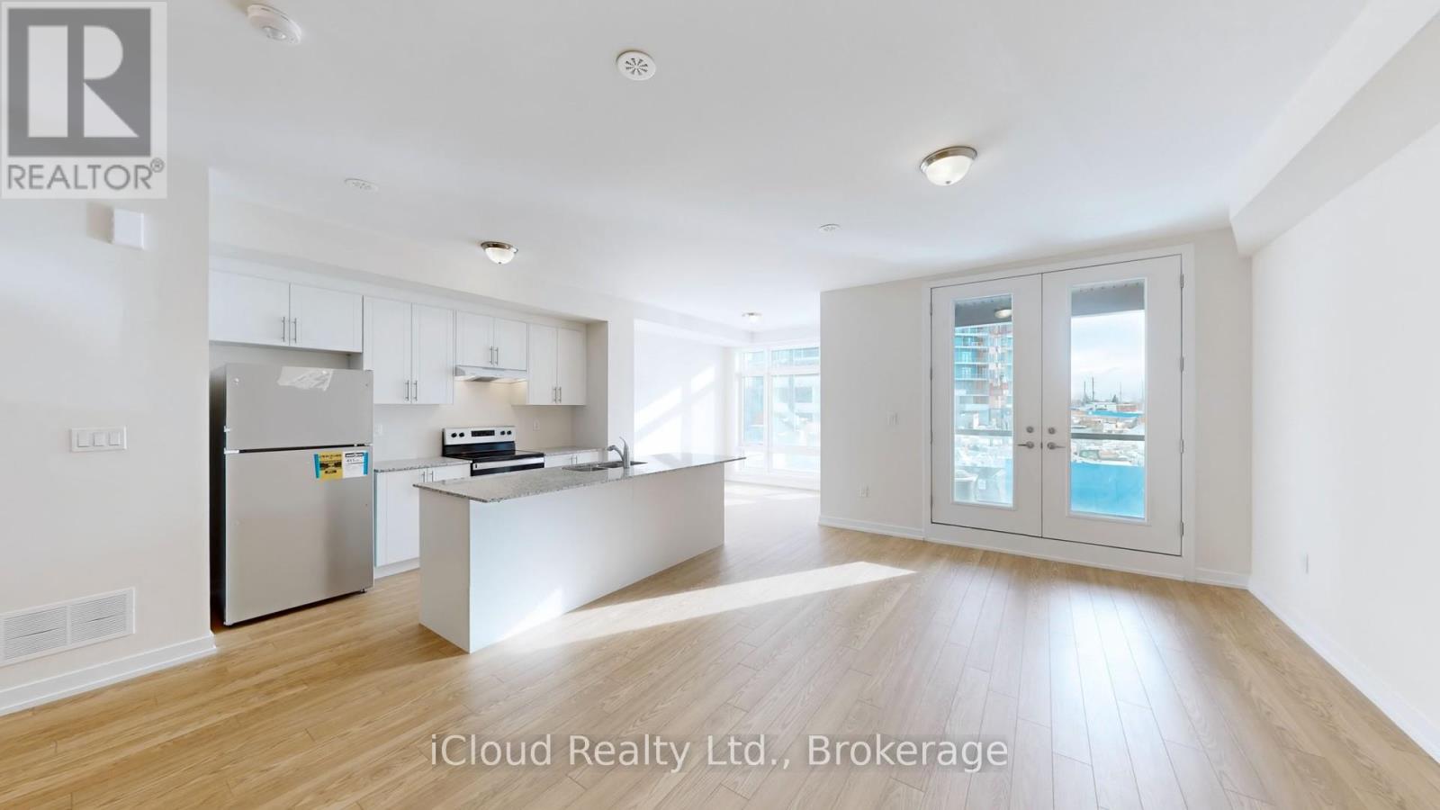 38 Dandara Gate, Vaughan, Ontario  L4L 0M6 - Photo 6 - N12960966
