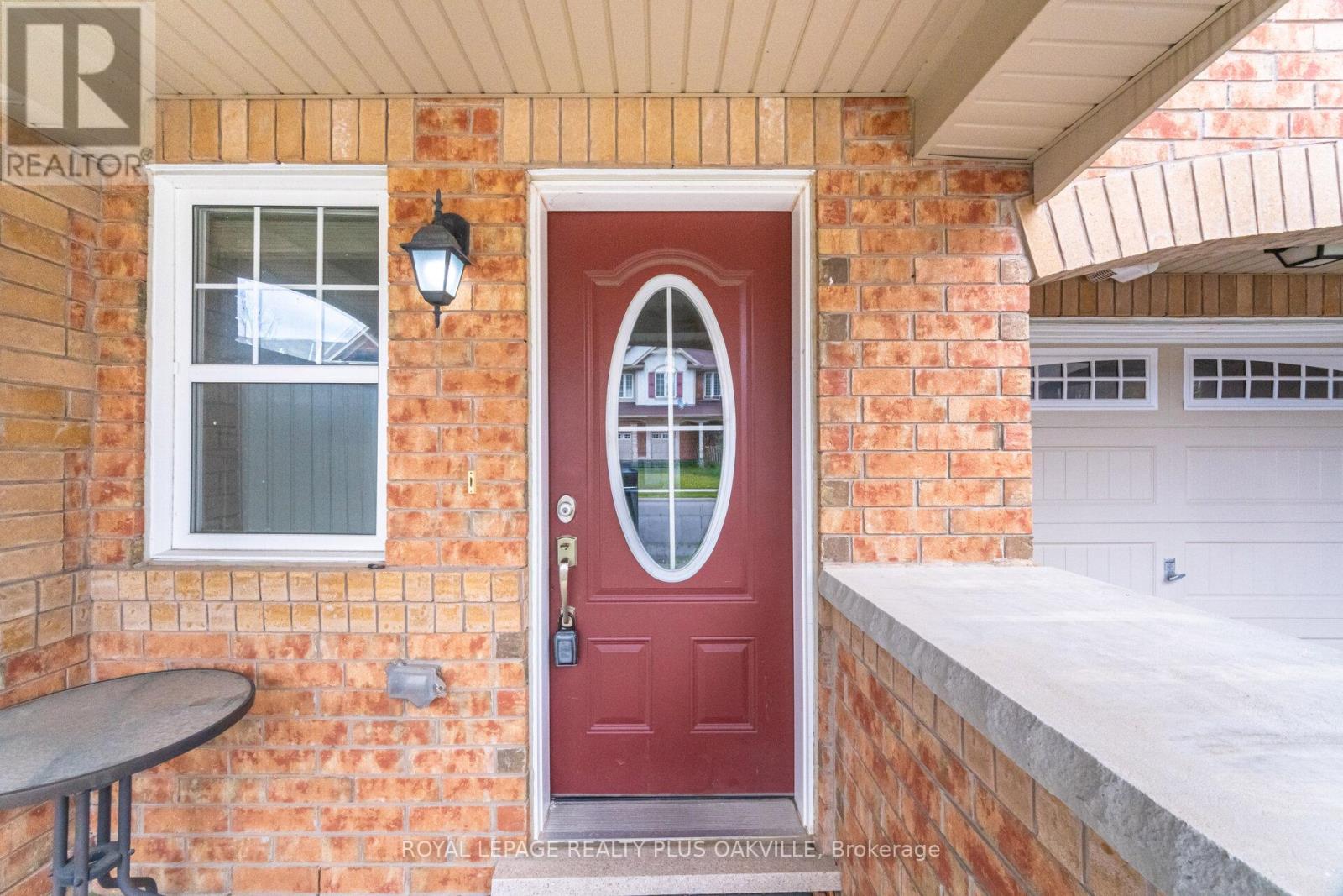 246 Mortimer Crescent, Milton, Ontario  L9T 8N7 - Photo 8 - W12993614