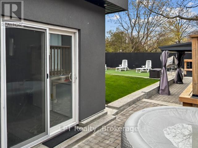 474 Phillip Murray Avenue, Oshawa, Ontario  L1J 1H5 - Photo 17 - E13090004