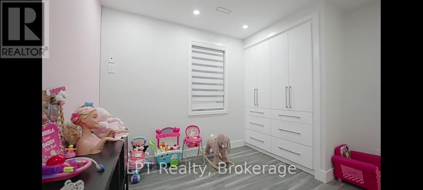 474 Phillip Murray Avenue, Oshawa, Ontario  L1J 1H5 - Photo 10 - E13090004